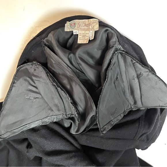 *SOLD* Gucci Vintage 1970’s Wool Blend Button Neck Back Pleated Hem Dress 40 - Picture 14 of 16